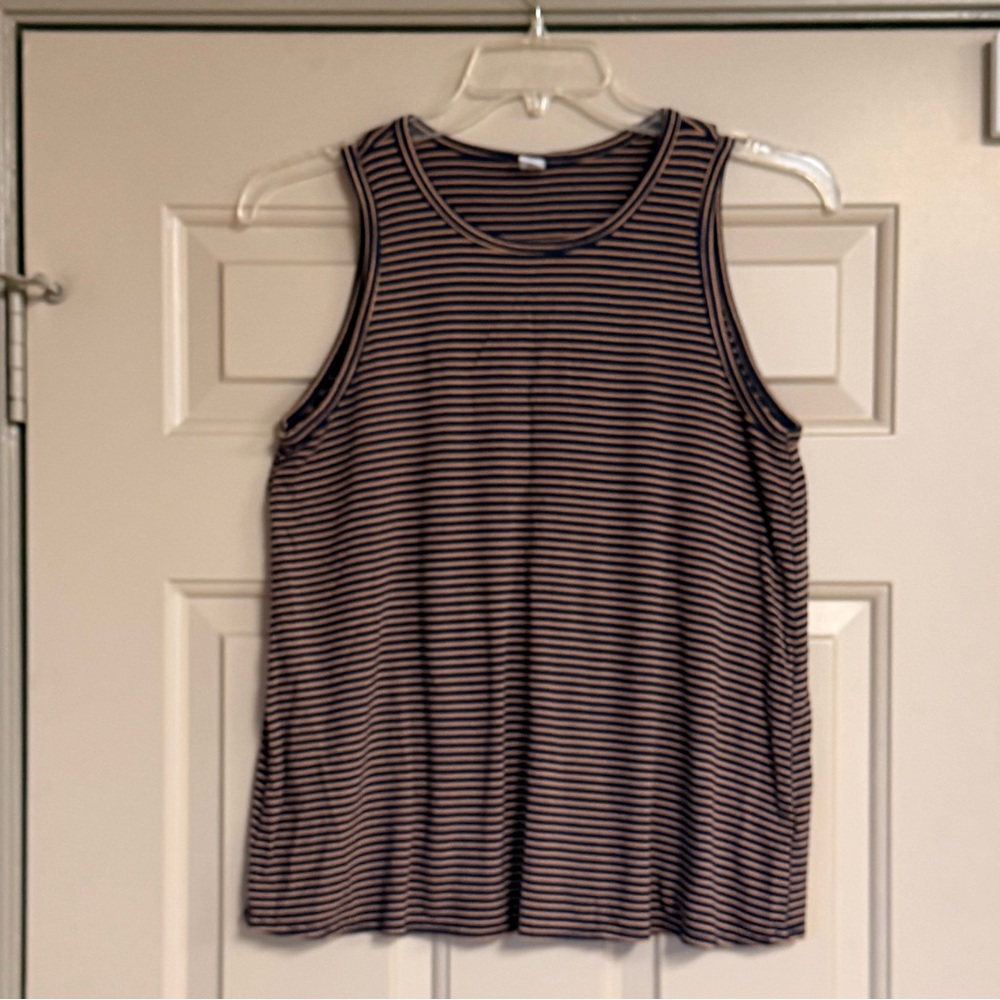 Old Navy Women’s Size Medium Navy and Tan Striped Tank Top